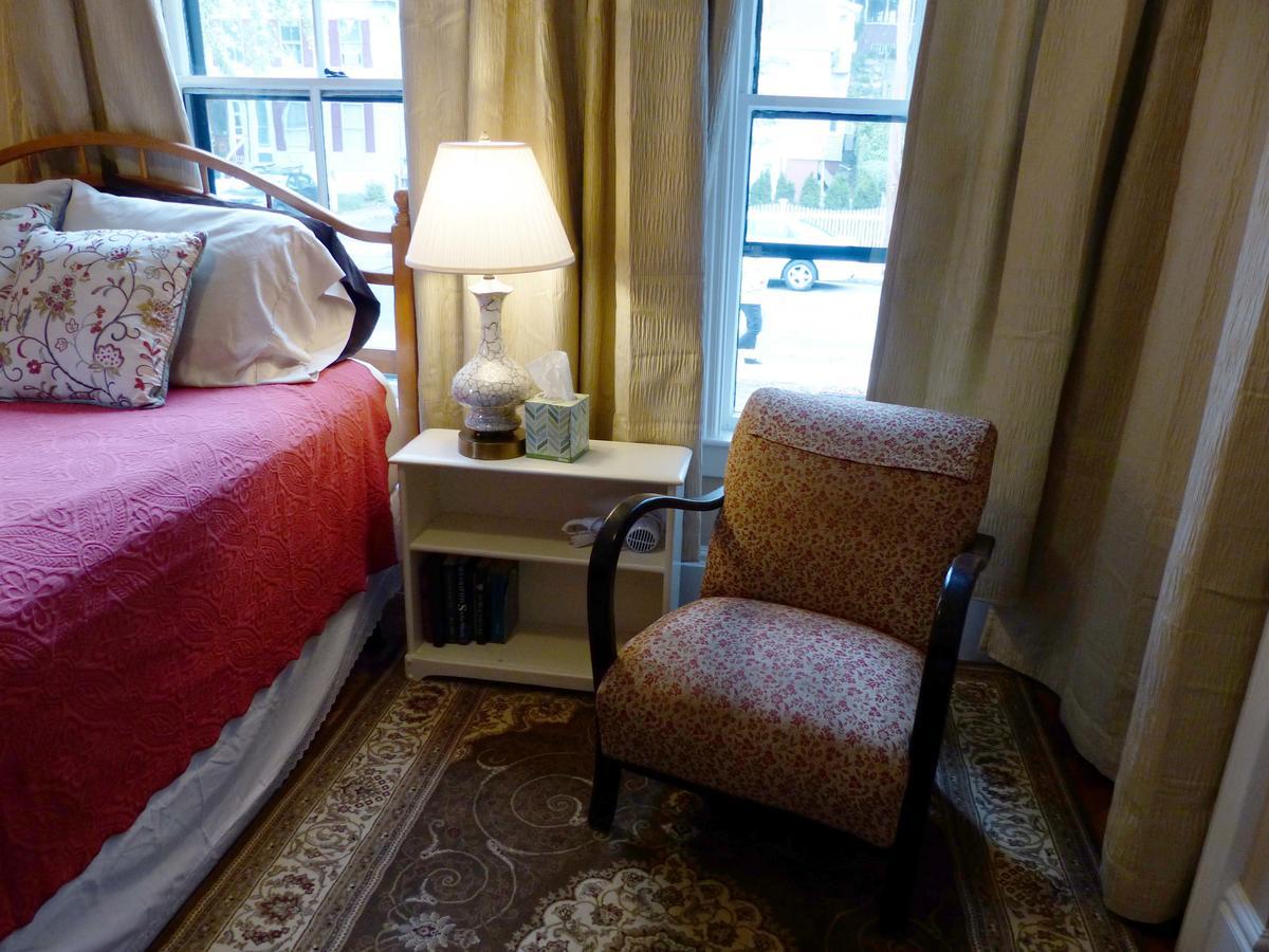 Davis Square Inn Съмървил Екстериор снимка